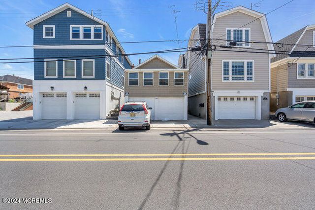 157 Beach Front, Manasquan, NJ 08736