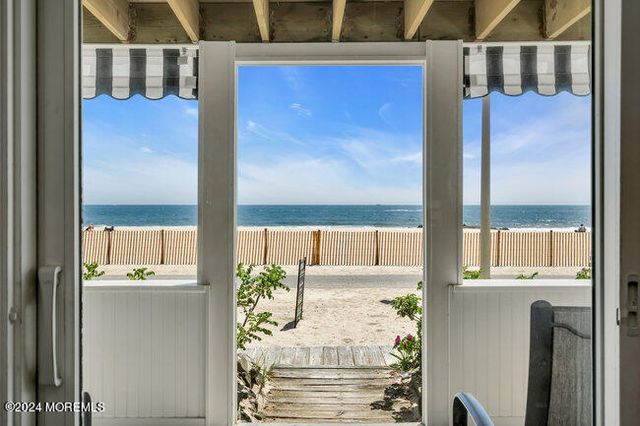 157 Beach Front, Manasquan, NJ 08736