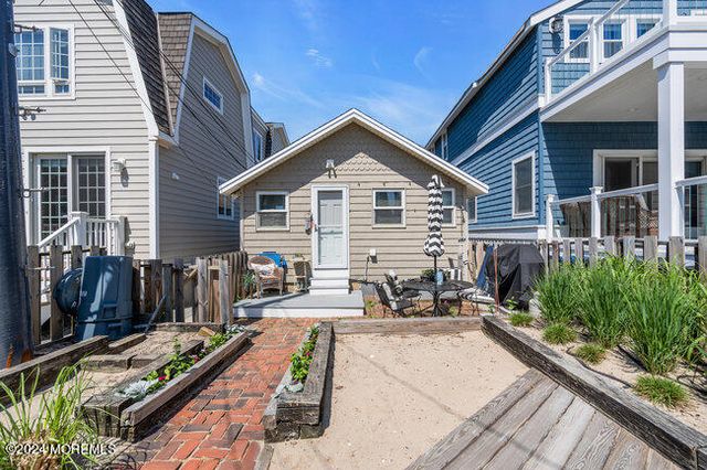 157 Beach Front, Manasquan, NJ 08736