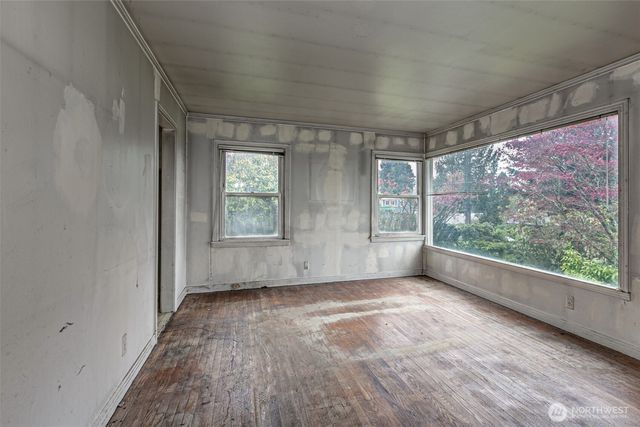 7035 S 127th Street, Seattle, WA 98178