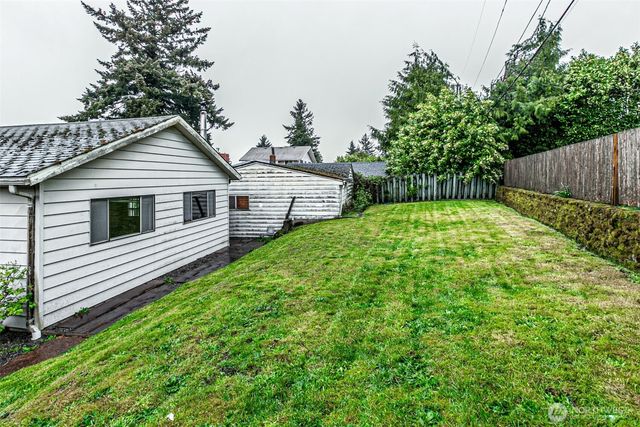 7035 S 127th Street, Seattle, WA 98178