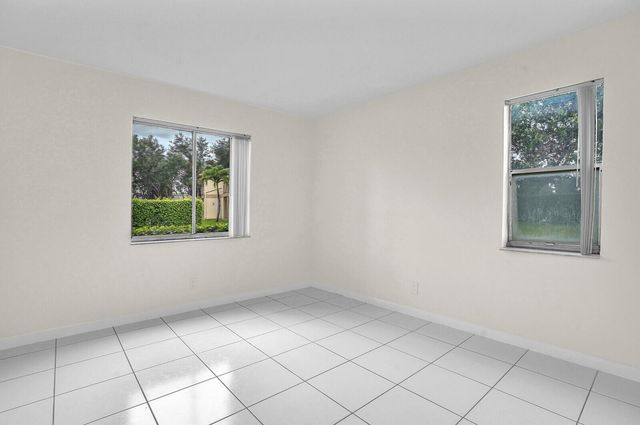 1854 Abbey Road 101, West Palm Beach, FL 33415