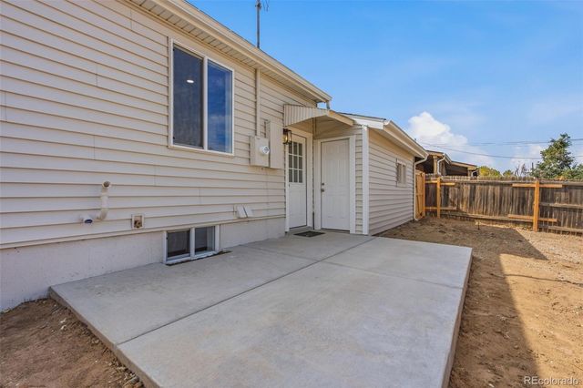 6621 E 79th Avenue, Commerce City, CO 80022