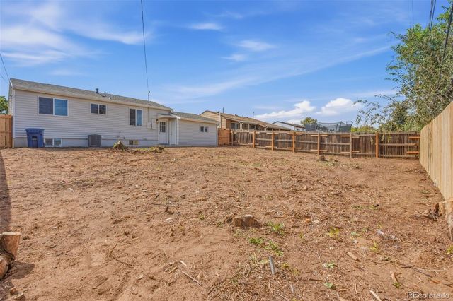 6621 E 79th Avenue, Commerce City, CO 80022