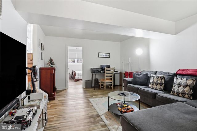 7316 ARDGLASS DR, Lorton, VA 22079