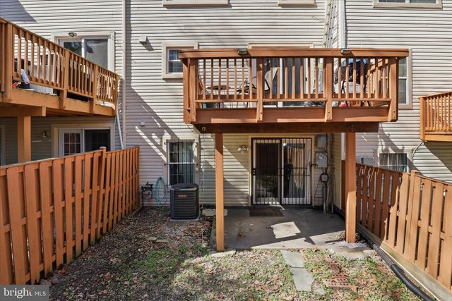 7316 ARDGLASS DR, Lorton, VA 22079