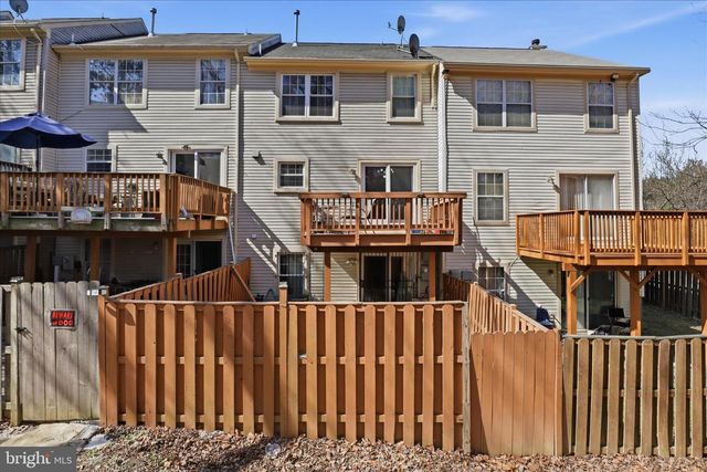 7316 ARDGLASS DR, Lorton, VA 22079