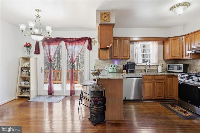 7316 ARDGLASS DR, Lorton, VA 22079