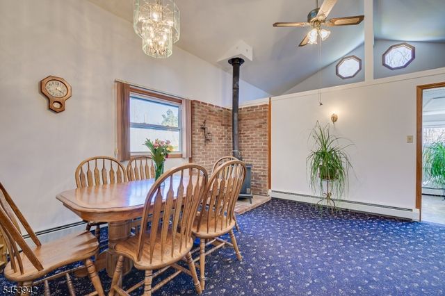 16 Skytop Rd, Lebanon Twp., NJ 07865