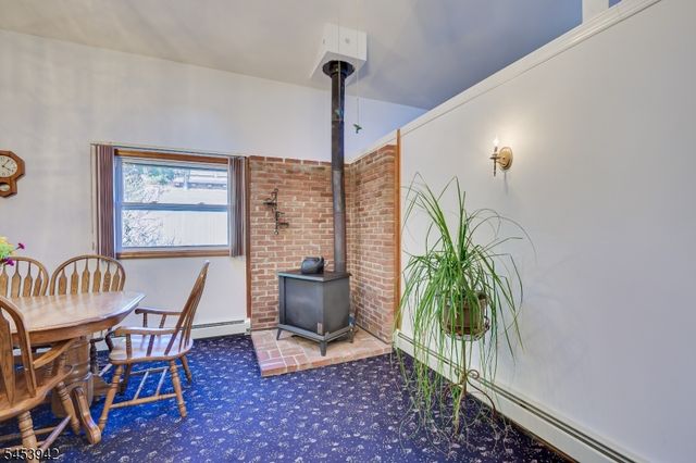 16 Skytop Rd, Lebanon Twp., NJ 07865