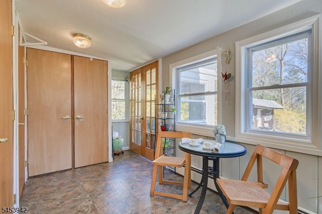 16 Skytop Rd, Lebanon Twp., NJ 07865