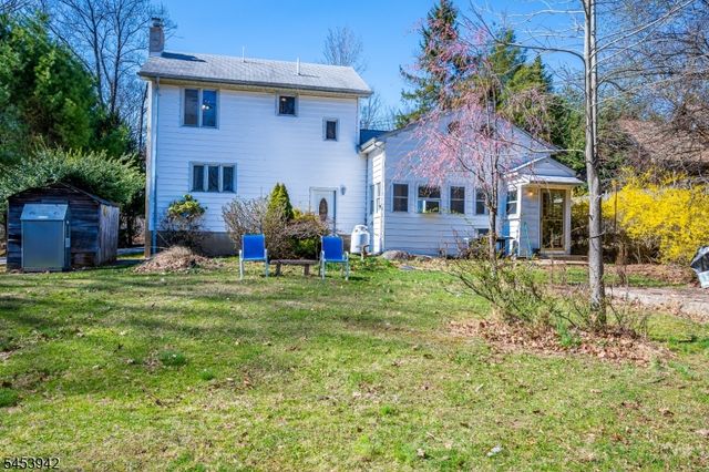 16 Skytop Rd, Lebanon Twp., NJ 07865