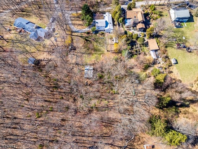 16 Skytop Rd, Lebanon Twp., NJ 07865