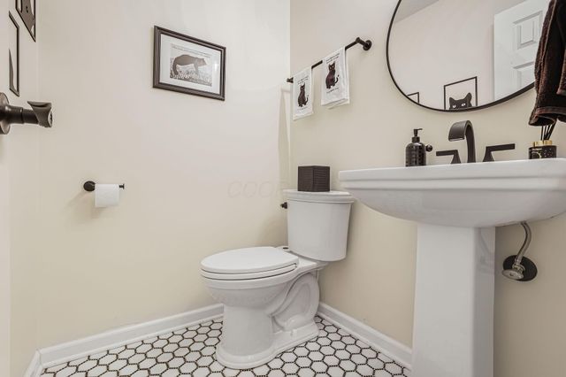 7707 Glenmore Drive, Powell, OH 43065