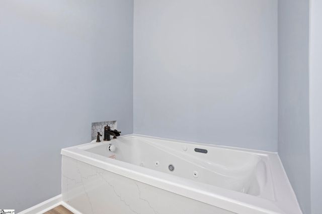 16 Rison Road, Greenville, SC 29611