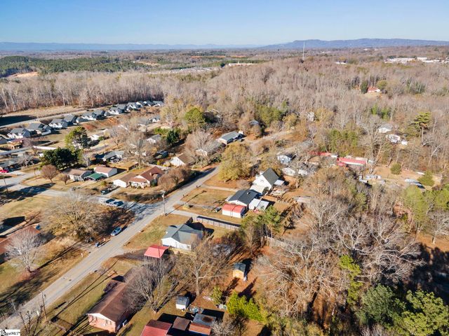 16 Rison Road, Greenville, SC 29611