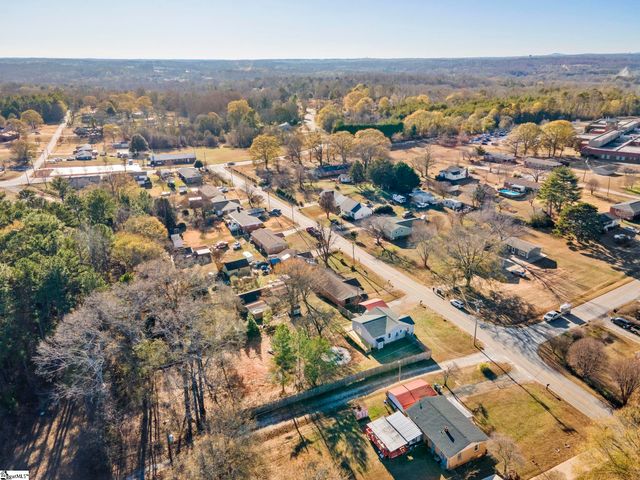 16 Rison Road, Greenville, SC 29611