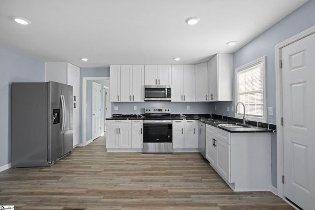 16 Rison Road, Greenville, SC 29611