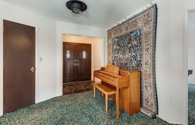 63510 Gentry Loop, Bend, OR 97701