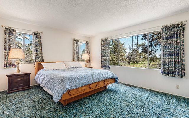 63510 Gentry Loop, Bend, OR 97701