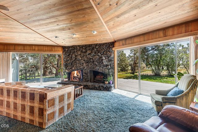 63510 Gentry Loop, Bend, OR 97701