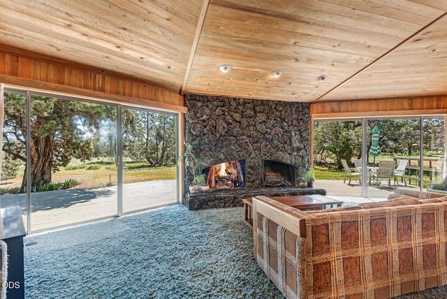 63510 Gentry Loop, Bend, OR 97701