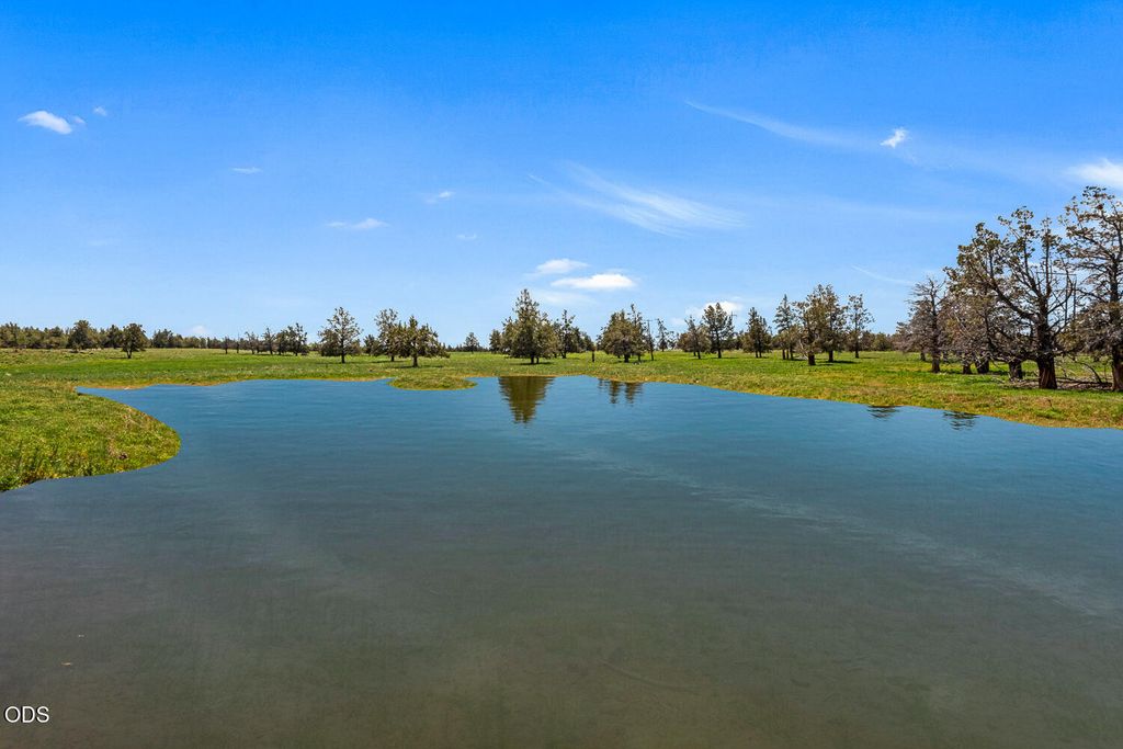 63510 Gentry Loop, Bend, OR 97701