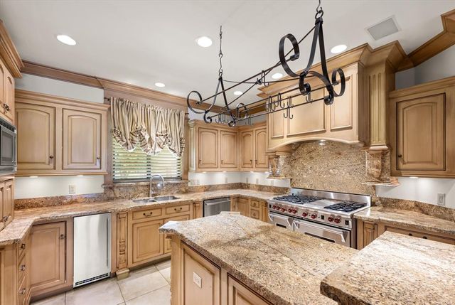 2108 Windsong, Edmond, OK 73034