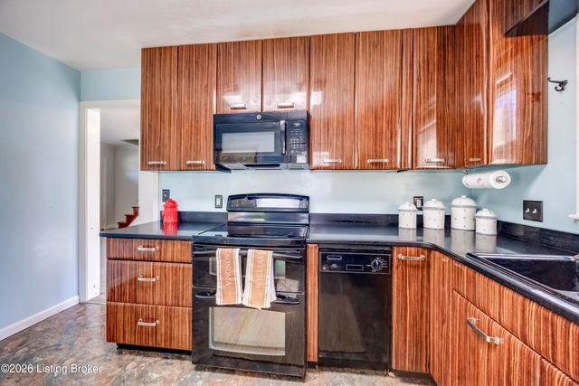 3624 Windward Way, Louisville, KY 40220