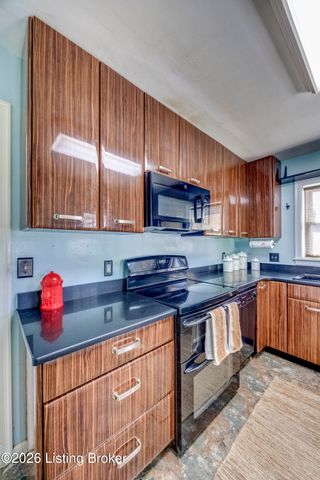 3624 Windward Way, Louisville, KY 40220
