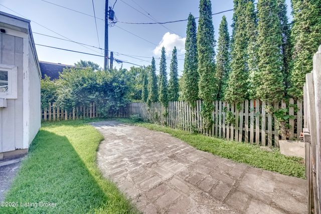 3624 Windward Way, Louisville, KY 40220