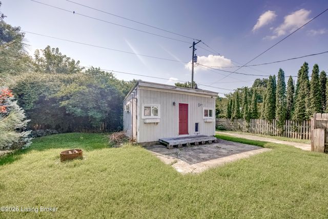 3624 Windward Way, Louisville, KY 40220