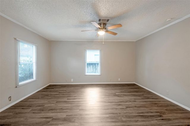 11734 Greenglen Drive, Houston, TX 77044