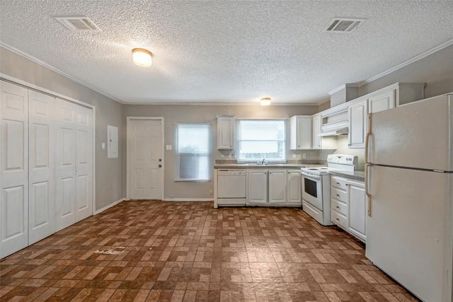 11734 Greenglen Drive, Houston, TX 77044
