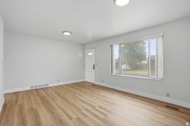 5006 W NIAGARA CIR, Salt Lake City, UT 84118
