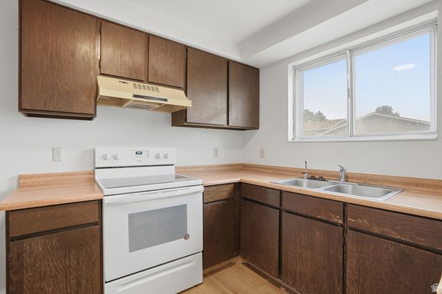 5006 W NIAGARA CIR, Salt Lake City, UT 84118