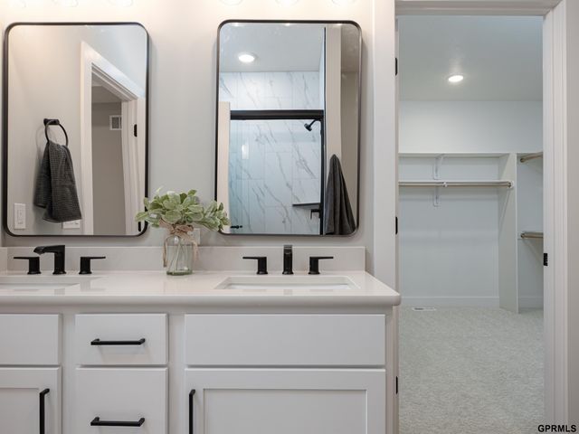 11016 S 218 Street, Gretna, NE 68028