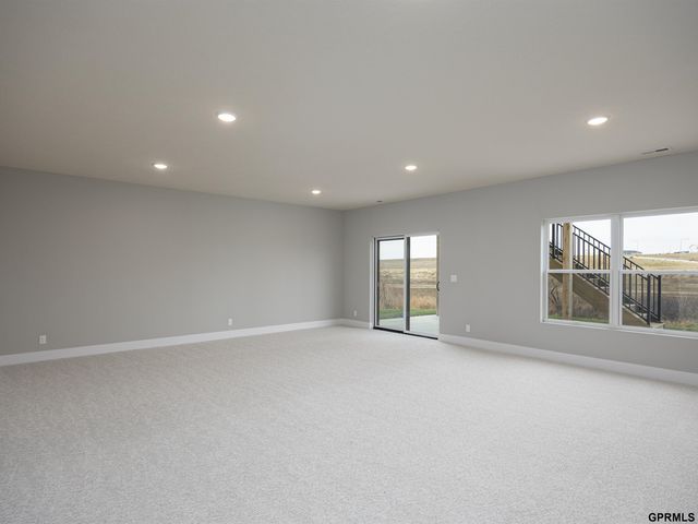 11016 S 218 Street, Gretna, NE 68028