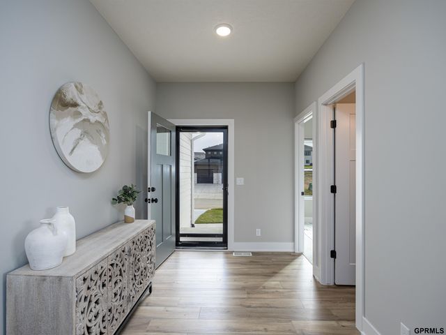 11016 S 218 Street, Gretna, NE 68028