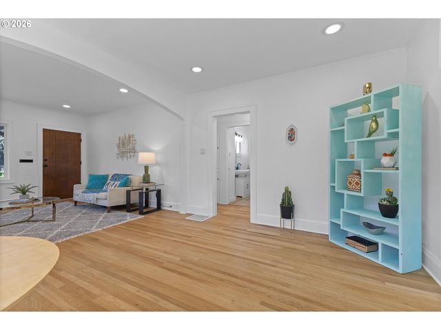 3406 Ne 63RD Ave, Portland, OR 97213