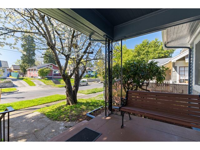 3406 Ne 63RD Ave, Portland, OR 97213