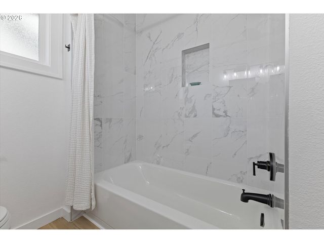 3406 Ne 63RD Ave, Portland, OR 97213