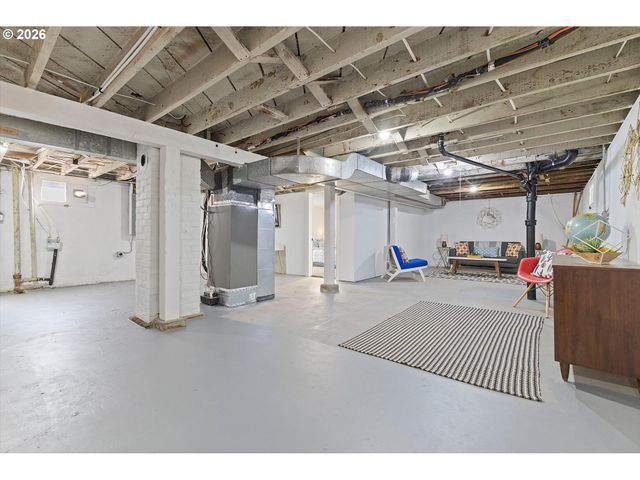 3406 Ne 63RD Ave, Portland, OR 97213