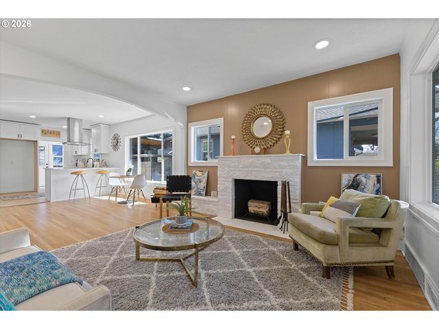 3406 Ne 63RD Ave, Portland, OR 97213