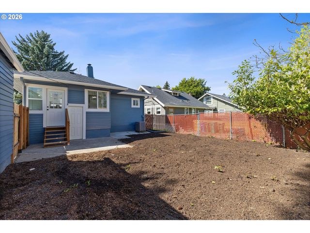 3406 Ne 63RD Ave, Portland, OR 97213