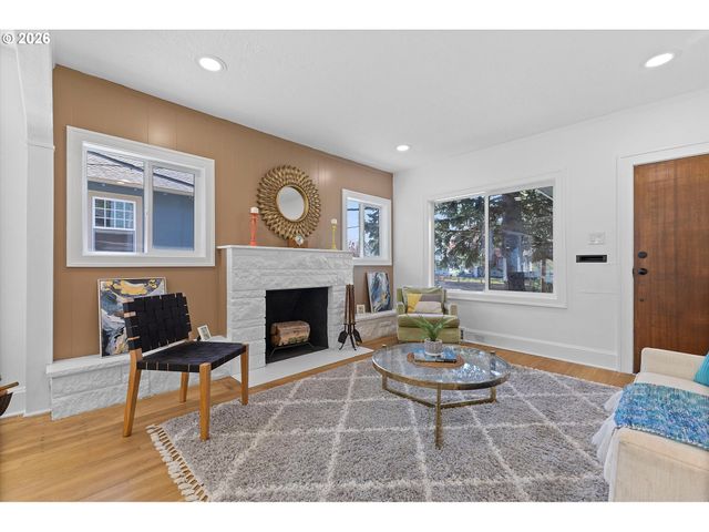 3406 Ne 63RD Ave, Portland, OR 97213