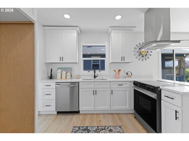 3406 Ne 63RD Ave, Portland, OR 97213