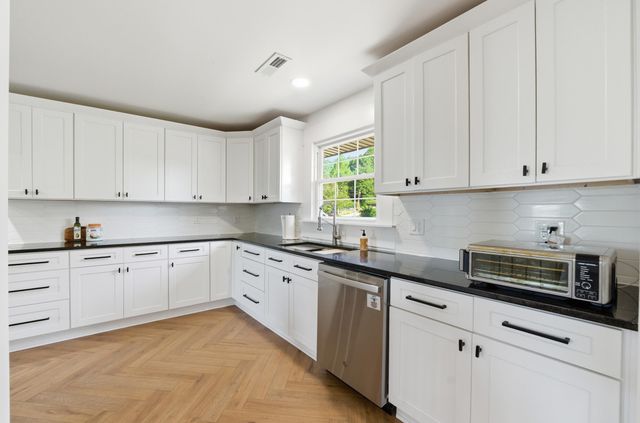 805 Grandview Avenue, Chattanooga, TN 37405
