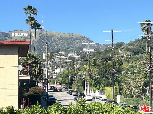 2401 N Beachwood Drive 5, Los Angeles, CA 90068