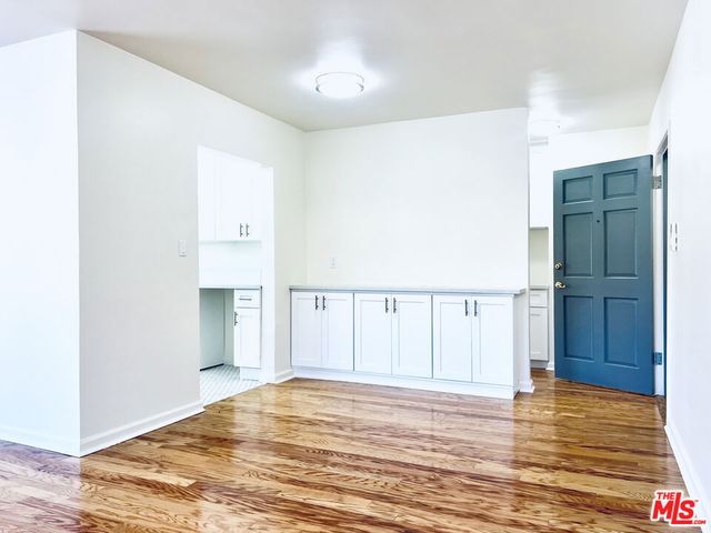 2401 N Beachwood Drive 5, Los Angeles, CA 90068